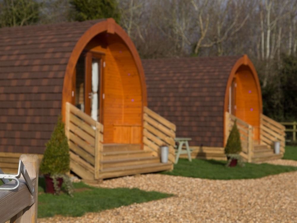 The Norman Knight Whichford Hotel Long Compton Екстериор снимка