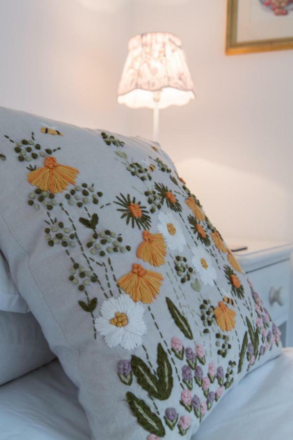 The Norman Knight Whichford Hotel Long Compton Екстериор снимка