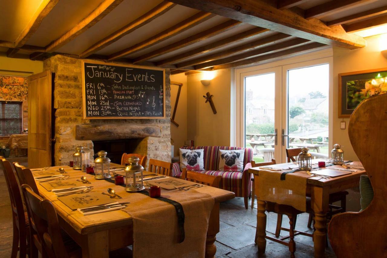 The Norman Knight Whichford Hotel Long Compton Екстериор снимка