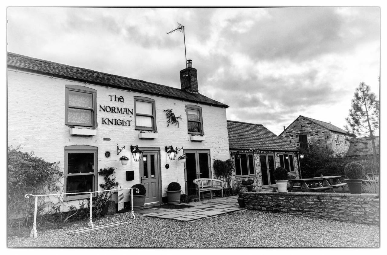 The Norman Knight Whichford Hotel Long Compton Екстериор снимка