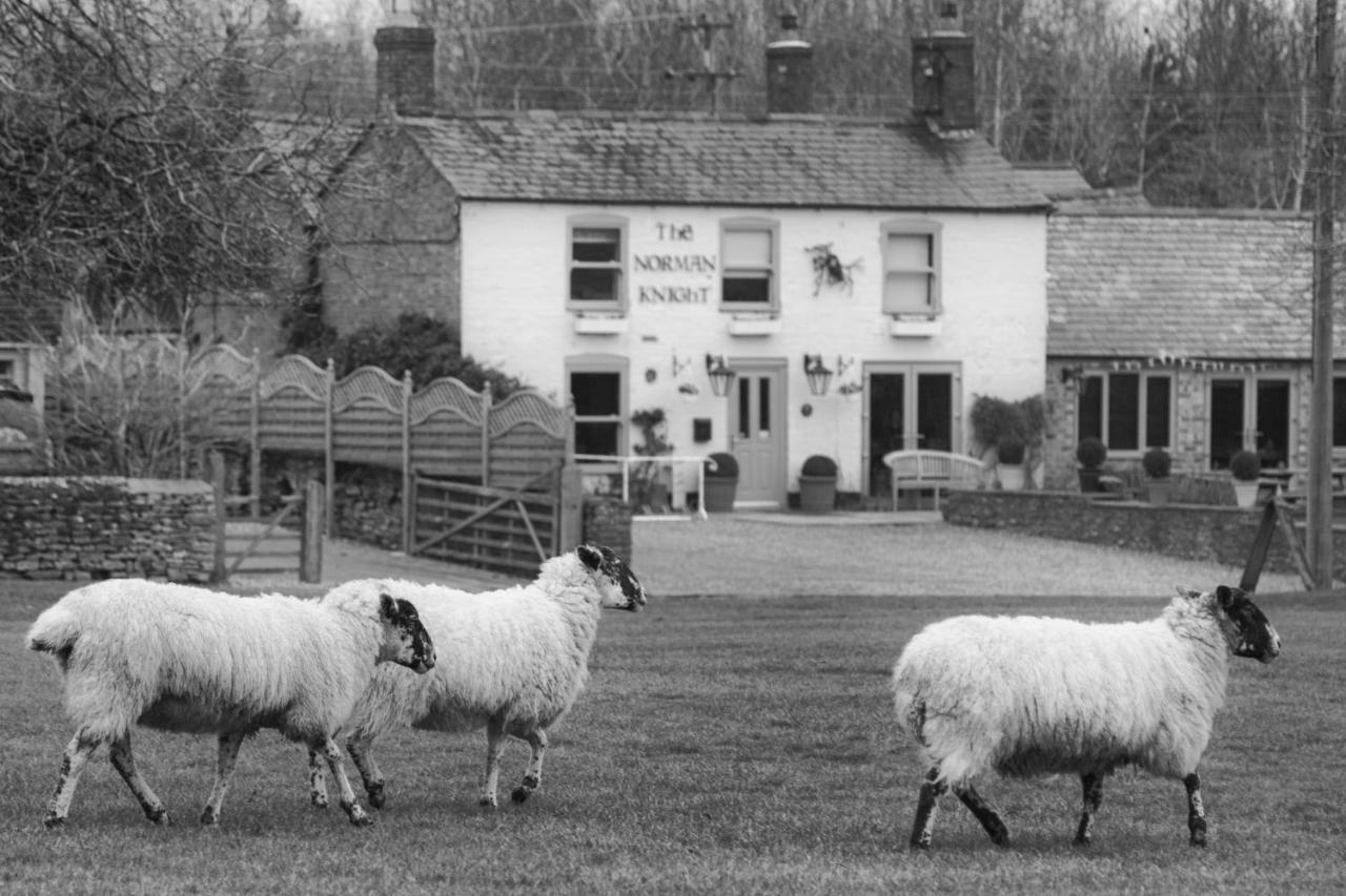 The Norman Knight Whichford Hotel Long Compton Екстериор снимка